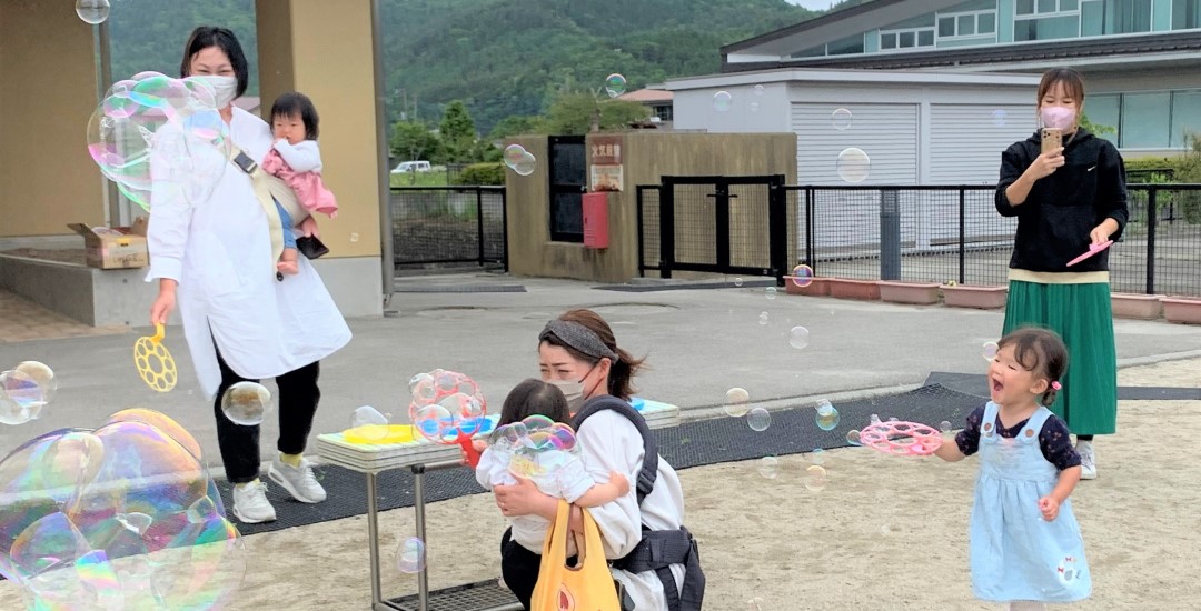 児童館　親子のつどい「シャボン玉～」